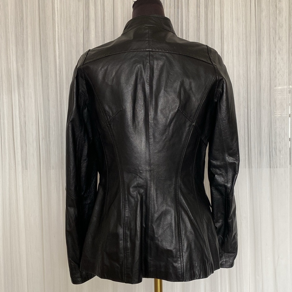Danier Black 100% Leather Jacket! Snaps closure. Fully lined EUC! - Picture 7 of 17